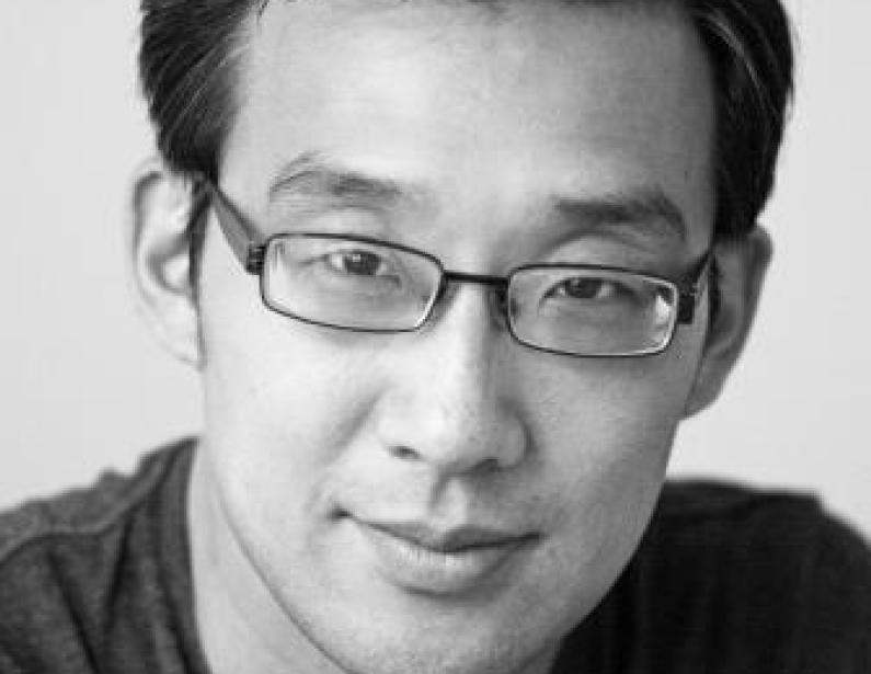 Auf dem Foto ist Michael Hsu-Wartha zu sehen.