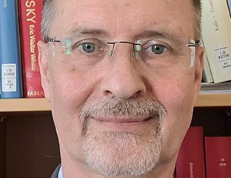 Auf dem Foto ist Joachim Kremer zu sehen.