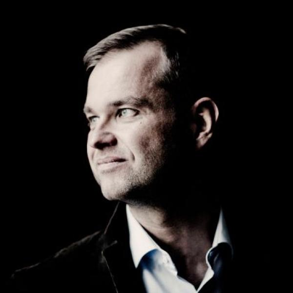 Auf dem Bild zu sehen Prof. Thilo Dahlmann