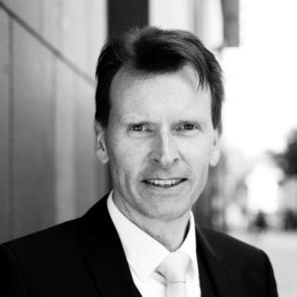 Thomas Scharr