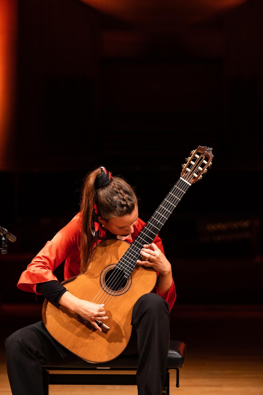 Gitarrenspielerin